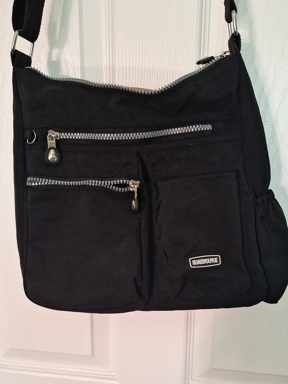 Huaeryouyue Black Nylon Messenger Bag With  Zip Pockets